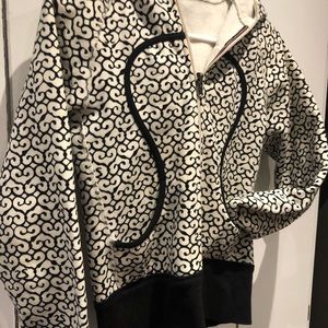 Small size lululemon hoodie
